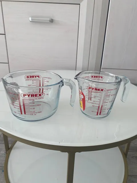 Мірні стакани Pyrex