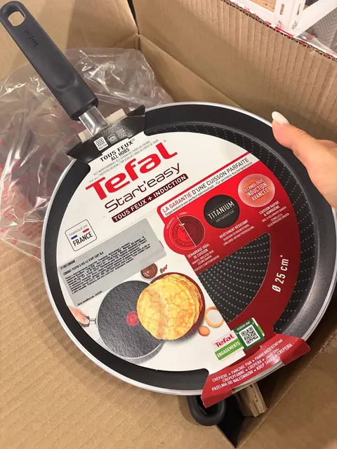 Сковорода млинцева Tefal, 25 см